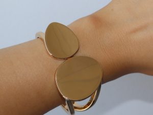 Standout Bangle