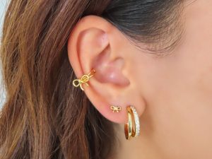 Take a Bow Ear Cuff